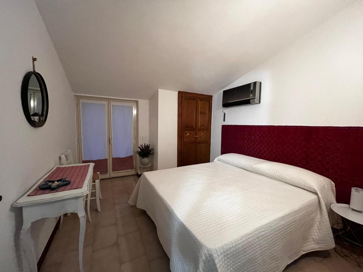 Cala Gonone Holiday Flats Екстериор снимка